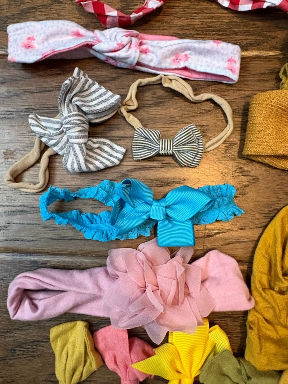 Assorted Kids Hair Bow & Headband Set in Mustard, Pink, Blue & Green - Picture 4 of 6
